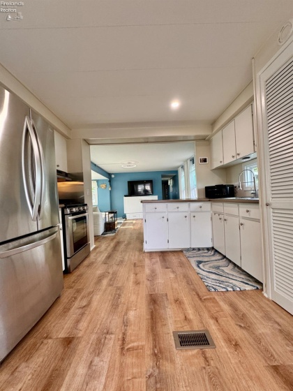 115 Driftwood Drive, Port Clinton, 43452, 2 Bedrooms Bedrooms, ,1 BathroomBathrooms,Residential,For Sale,Driftwood,20263102