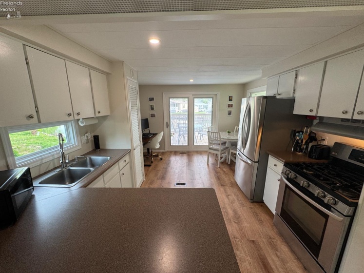115 Driftwood Drive, Port Clinton, 43452, 2 Bedrooms Bedrooms, ,1 BathroomBathrooms,Residential,For Sale,Driftwood,20263102