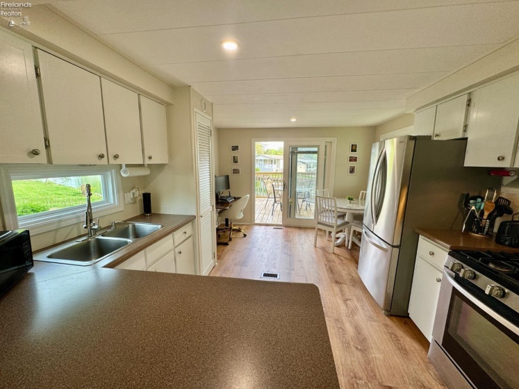 115 Driftwood Drive, Port Clinton, 43452, 2 Bedrooms Bedrooms, ,1 BathroomBathrooms,Residential,For Sale,Driftwood,20263102