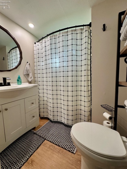 115 Driftwood Drive, Port Clinton, 43452, 2 Bedrooms Bedrooms, ,1 BathroomBathrooms,Residential,For Sale,Driftwood,20263102