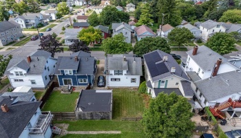 426 Lawrence Street, Sandusky, 44870, 3 Bedrooms Bedrooms, ,1 BathroomBathrooms,Residential,For Sale,Lawrence,20263097