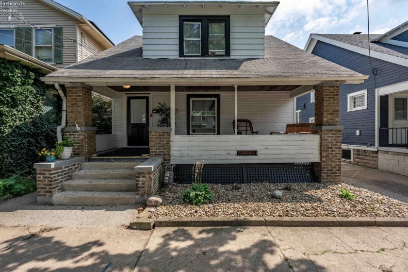 426 Lawrence Street, Sandusky, 44870, 3 Bedrooms Bedrooms, ,1 BathroomBathrooms,Residential,For Sale,Lawrence,20263097