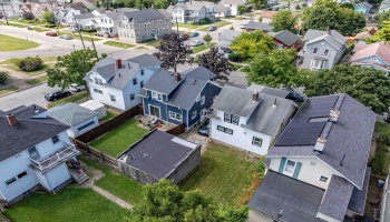 426 Lawrence Street, Sandusky, 44870, 3 Bedrooms Bedrooms, ,1 BathroomBathrooms,Residential,For Sale,Lawrence,20263097