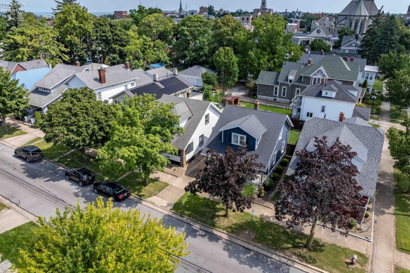 428 Lawrence Street, Sandusky, 44870, 3 Bedrooms Bedrooms, ,1 BathroomBathrooms,Residential,For Sale,Lawrence,20263099