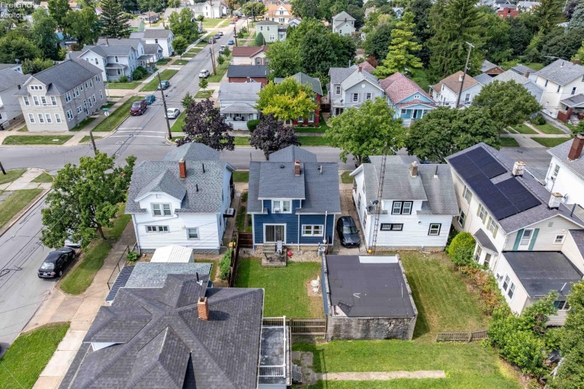 428 Lawrence Street, Sandusky, 44870, 3 Bedrooms Bedrooms, ,1 BathroomBathrooms,Residential,For Sale,Lawrence,20263099
