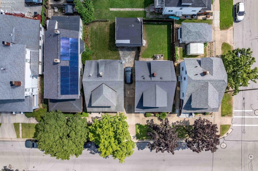 428 Lawrence Street, Sandusky, 44870, 3 Bedrooms Bedrooms, ,1 BathroomBathrooms,Residential,For Sale,Lawrence,20263099