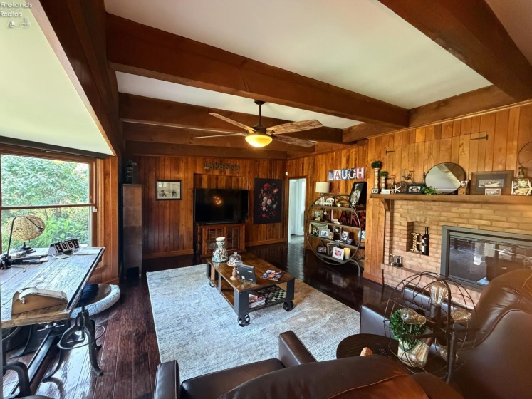 412 Gateway Boulevard, Huron, 44839, 4 Bedrooms Bedrooms, ,4 BathroomsBathrooms,Residential,For Sale,Gateway,20263110