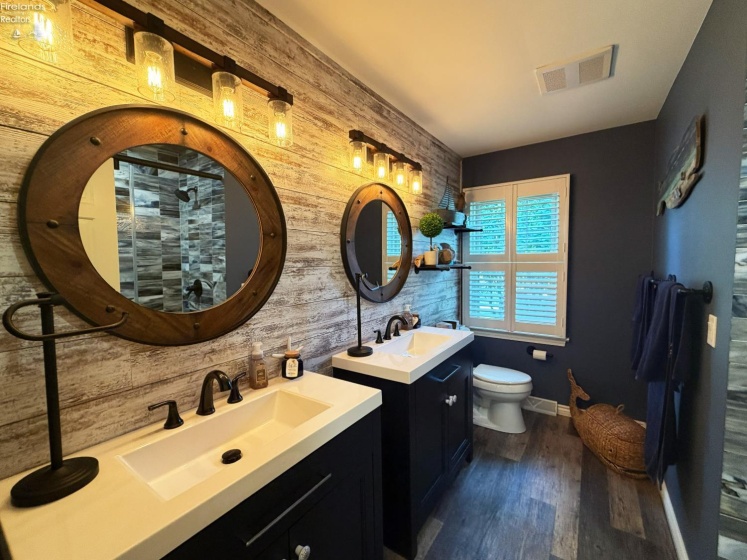 412 Gateway Boulevard, Huron, 44839, 4 Bedrooms Bedrooms, ,4 BathroomsBathrooms,Residential,For Sale,Gateway,20263110