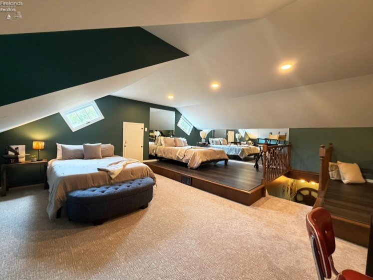 412 Gateway Boulevard, Huron, 44839, 4 Bedrooms Bedrooms, ,4 BathroomsBathrooms,Residential,For Sale,Gateway,20263110