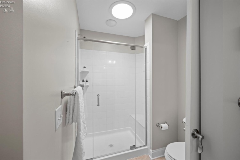 2749 Canterbury, Port Clinton, 43452, 3 Bedrooms Bedrooms, ,2 BathroomsBathrooms,Residential,For Sale,Canterbury,20263105