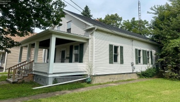 1813 Sandusky, Sandusky, 44870, 4 Bedrooms Bedrooms, ,1 BathroomBathrooms,Residential,For Sale,Sandusky,20263112 1813 Sandusky, Sandusky, 44870, 4 Bedrooms Bedrooms, ,1 BathroomBathrooms,Residential,For Sale,Sandusky,20263112