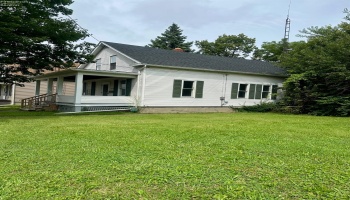 1813 Sandusky, Sandusky, 44870, 4 Bedrooms Bedrooms, ,1 BathroomBathrooms,Residential,For Sale,Sandusky,20263112 1813 Sandusky, Sandusky, 44870, 4 Bedrooms Bedrooms, ,1 BathroomBathrooms,Residential,For Sale,Sandusky,20263112