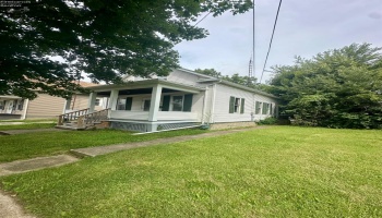 1813 Sandusky, Sandusky, 44870, 4 Bedrooms Bedrooms, ,1 BathroomBathrooms,Residential,For Sale,Sandusky,20263112 1813 Sandusky, Sandusky, 44870, 4 Bedrooms Bedrooms, ,1 BathroomBathrooms,Residential,For Sale,Sandusky,20263112