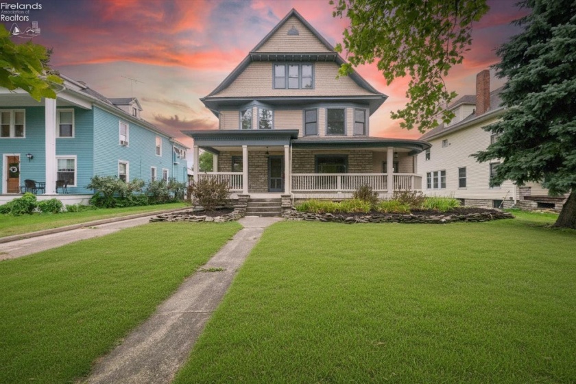 521 2nd Street, Port Clinton, 43452, 5 Bedrooms Bedrooms, ,3 BathroomsBathrooms,Residential,For Sale,2nd,20263117