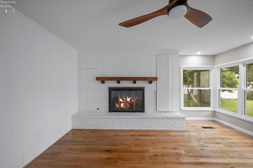 521 2nd Street, Port Clinton, 43452, 5 Bedrooms Bedrooms, ,3 BathroomsBathrooms,Residential,For Sale,2nd,20263117