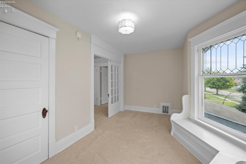 521 2nd Street, Port Clinton, 43452, 5 Bedrooms Bedrooms, ,3 BathroomsBathrooms,Residential,For Sale,2nd,20263117