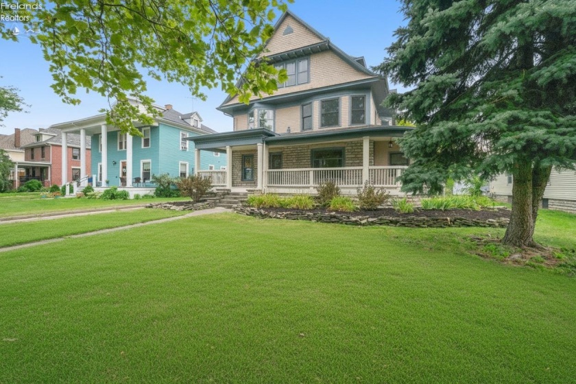 521 2nd Street, Port Clinton, 43452, 5 Bedrooms Bedrooms, ,3 BathroomsBathrooms,Residential,For Sale,2nd,20263117