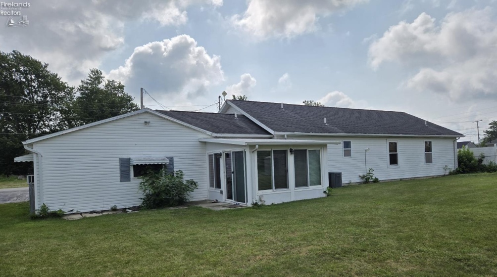 815 Williston Avenue, Fostoria, 44830, 3 Bedrooms Bedrooms, ,2 BathroomsBathrooms,Residential,For Sale,Williston,20263113