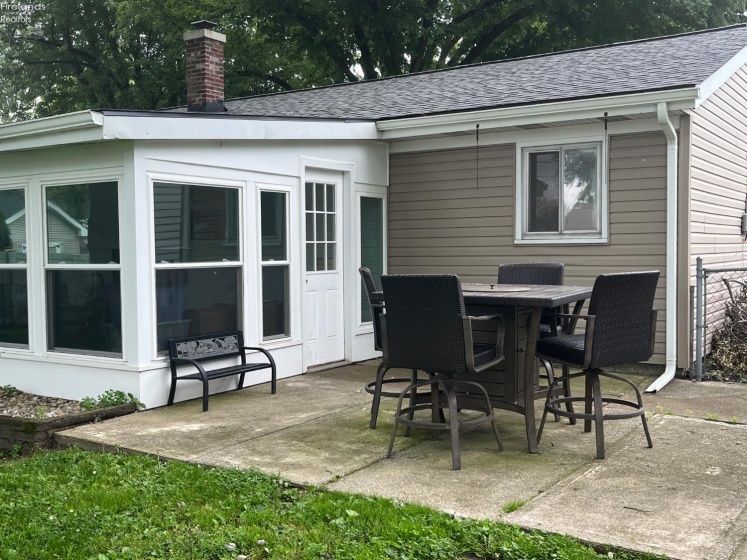 2909 Sunset Lane, Sandusky, 44870, 3 Bedrooms Bedrooms, ,1 BathroomBathrooms,Residential,For Sale,Sunset,20262957