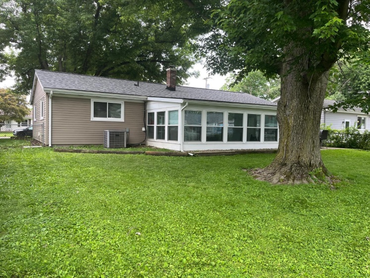 2909 Sunset Lane, Sandusky, 44870, 3 Bedrooms Bedrooms, ,1 BathroomBathrooms,Residential,For Sale,Sunset,20262957