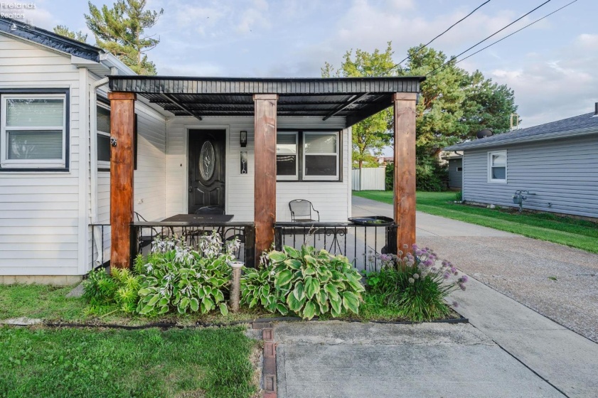 1616 Dietrick Street, Sandusky, 44870, 3 Bedrooms Bedrooms, ,1 BathroomBathrooms,Residential,For Sale,Dietrick,20263107