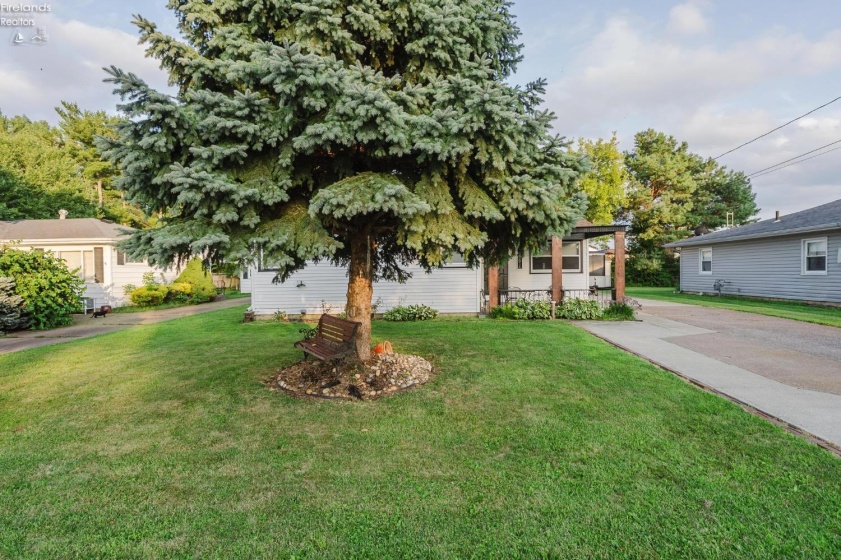 1616 Dietrick Street, Sandusky, 44870, 3 Bedrooms Bedrooms, ,1 BathroomBathrooms,Residential,For Sale,Dietrick,20263107