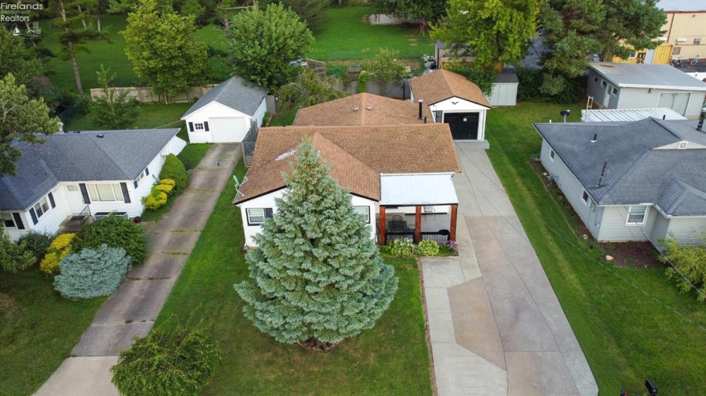 1616 Dietrick Street, Sandusky, 44870, 3 Bedrooms Bedrooms, ,1 BathroomBathrooms,Residential,For Sale,Dietrick,20263107