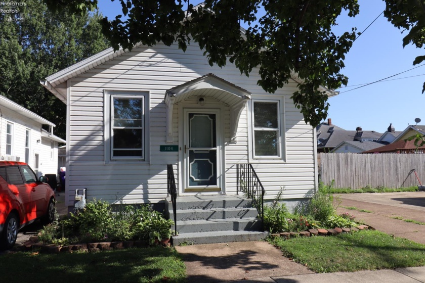 1104 Madison Street, Sandusky, 44870, 2 Bedrooms Bedrooms, ,1 BathroomBathrooms,Residential,For Sale,Madison,20263039