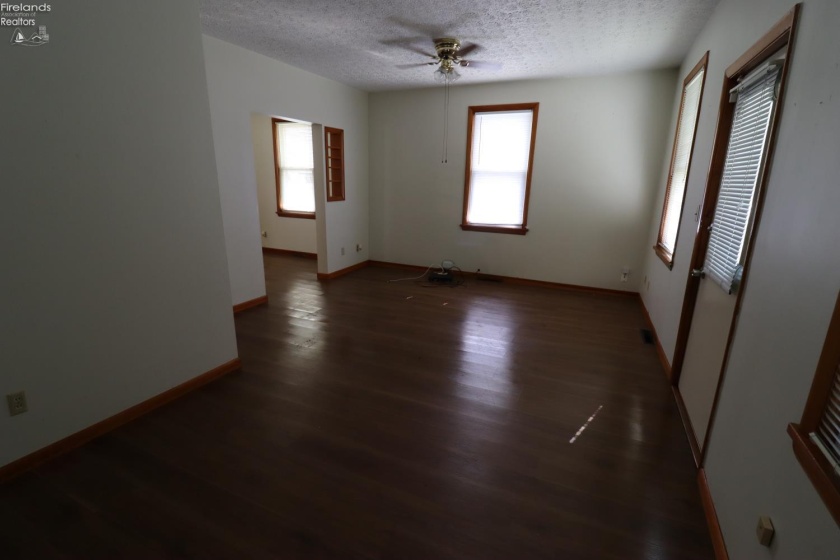 1104 Madison Street, Sandusky, 44870, 2 Bedrooms Bedrooms, ,1 BathroomBathrooms,Residential,For Sale,Madison,20263039