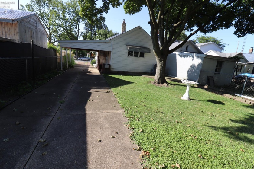 1104 Madison Street, Sandusky, 44870, 2 Bedrooms Bedrooms, ,1 BathroomBathrooms,Residential,For Sale,Madison,20263039
