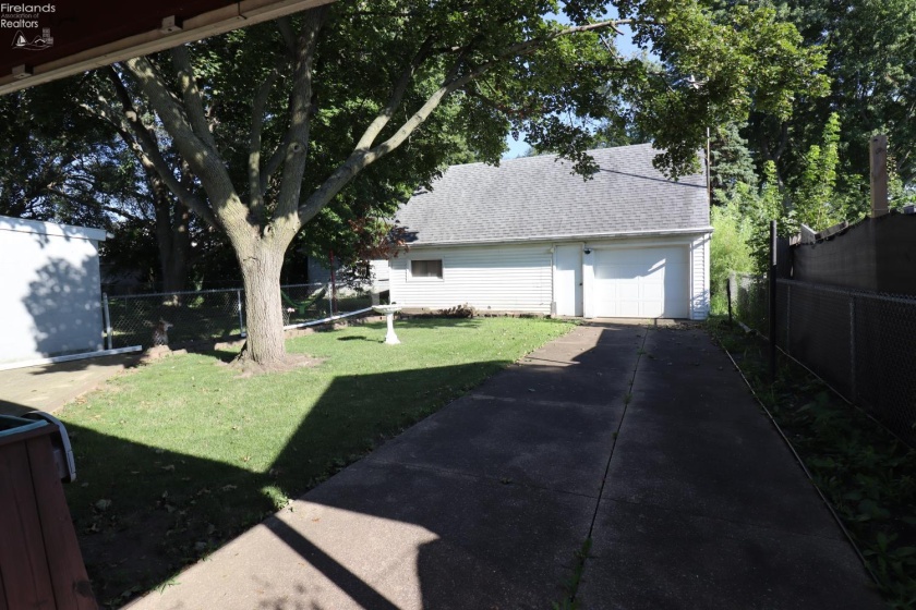 1104 Madison Street, Sandusky, 44870, 2 Bedrooms Bedrooms, ,1 BathroomBathrooms,Residential,For Sale,Madison,20263039