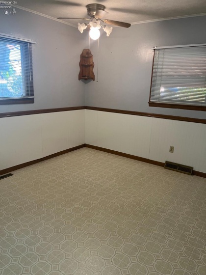 1104 Madison Street, Sandusky, 44870, 2 Bedrooms Bedrooms, ,1 BathroomBathrooms,Residential,For Sale,Madison,20263039