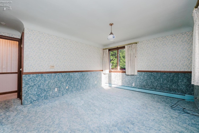 5818 Columbus Avenue, Sandusky, 44870, 4 Bedrooms Bedrooms, ,4 BathroomsBathrooms,Residential,For Sale,Columbus,20263070