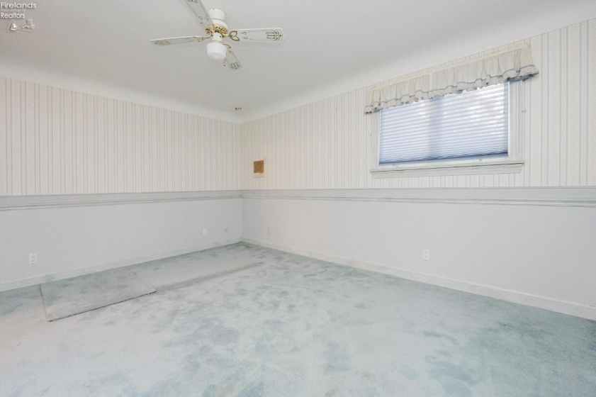 5818 Columbus Avenue, Sandusky, 44870, 4 Bedrooms Bedrooms, ,4 BathroomsBathrooms,Residential,For Sale,Columbus,20263070