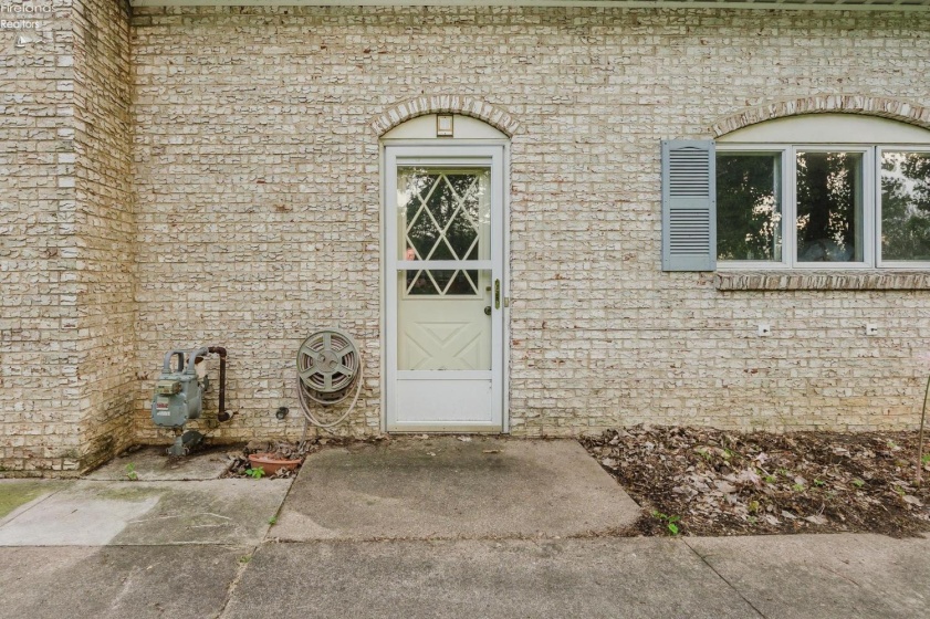 5818 Columbus Avenue, Sandusky, 44870, 4 Bedrooms Bedrooms, ,4 BathroomsBathrooms,Residential,For Sale,Columbus,20263070