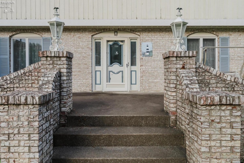 5818 Columbus Avenue, Sandusky, 44870, 4 Bedrooms Bedrooms, ,4 BathroomsBathrooms,Residential,For Sale,Columbus,20263070