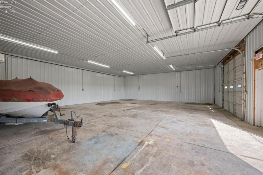 2669 Harbor Road, Port Clinton, 43452, ,Commercial,For Sale,Harbor,20263092