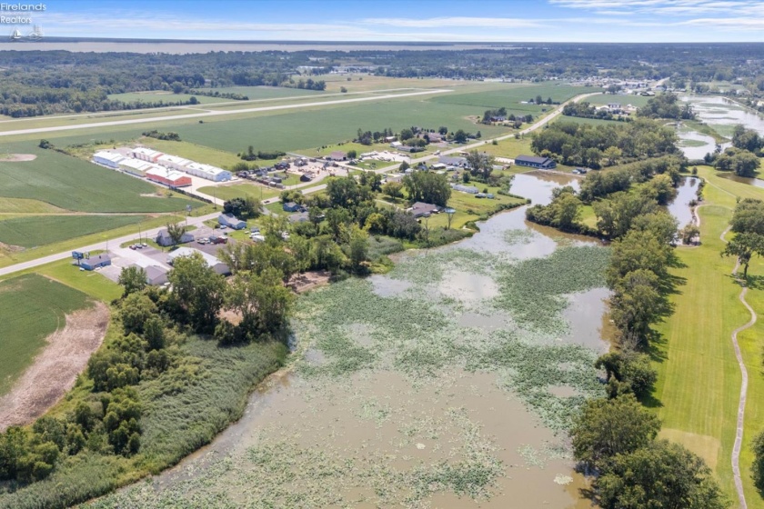 2669 Harbor Road, Port Clinton, 43452, ,Commercial,For Sale,Harbor,20263092