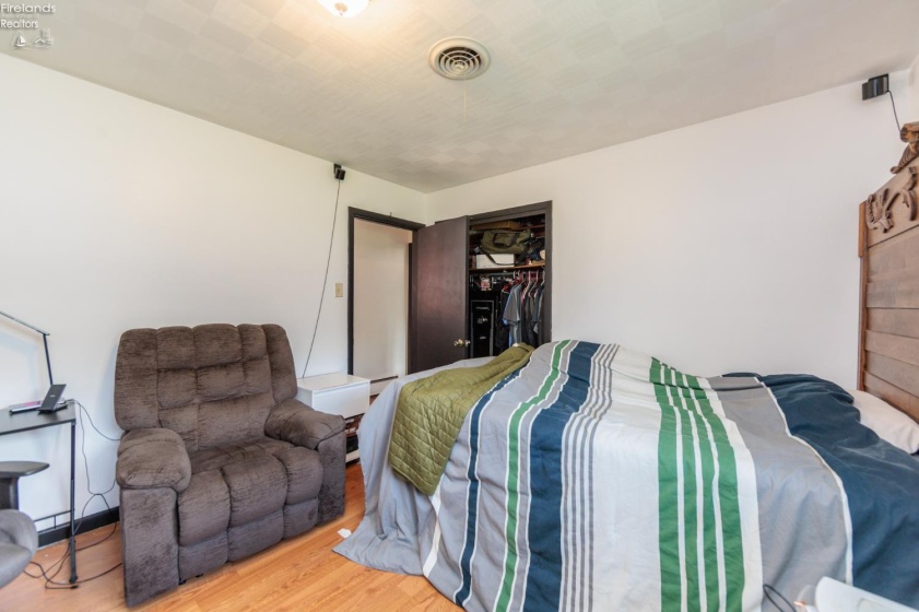 247 South Norwalk Road, Norwalk, 44857, 3 Bedrooms Bedrooms, ,2 BathroomsBathrooms,Residential,For Sale,South Norwalk,20263137