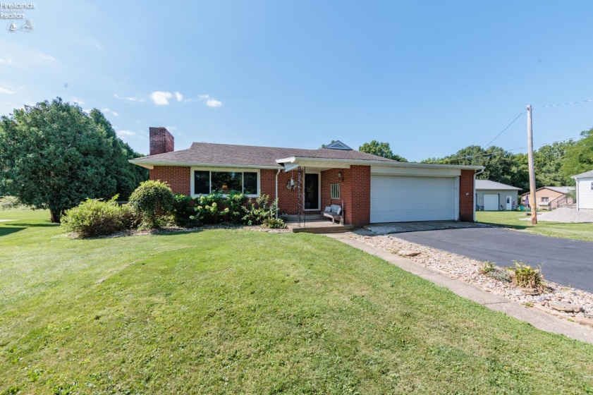 247 South Norwalk Road, Norwalk, 44857, 3 Bedrooms Bedrooms, ,2 BathroomsBathrooms,Residential,For Sale,South Norwalk,20263137