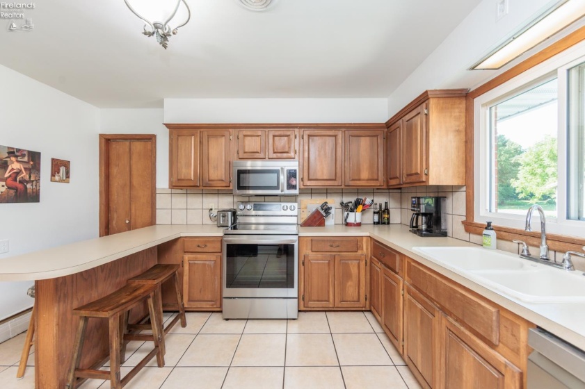 247 South Norwalk Road, Norwalk, 44857, 3 Bedrooms Bedrooms, ,2 BathroomsBathrooms,Residential,For Sale,South Norwalk,20263137
