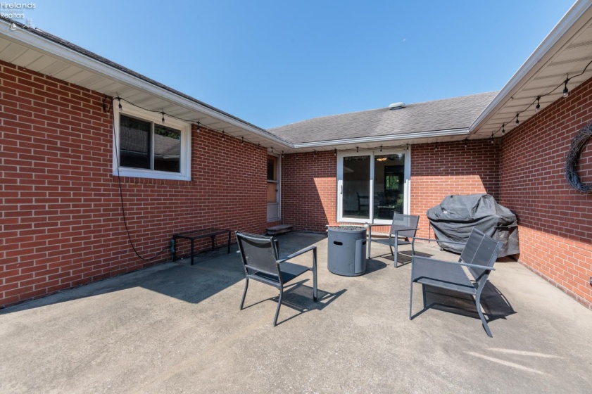 247 South Norwalk Road, Norwalk, 44857, 3 Bedrooms Bedrooms, ,2 BathroomsBathrooms,Residential,For Sale,South Norwalk,20263137