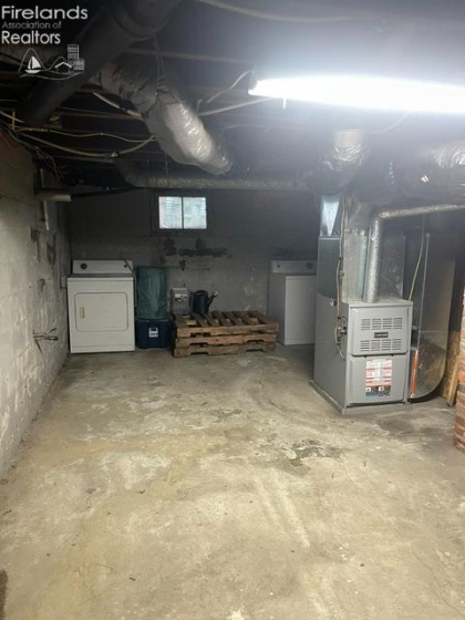 164 Benner Street, Tiffin, 44883, 6 Bedrooms Bedrooms, ,3 BathroomsBathrooms,Residential,For Sale,Benner,20263123