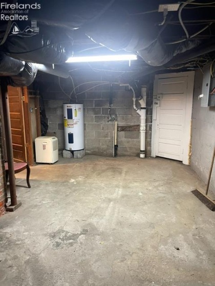 164 Benner Street, Tiffin, 44883, 6 Bedrooms Bedrooms, ,3 BathroomsBathrooms,Residential,For Sale,Benner,20263123