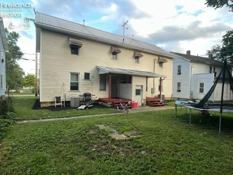 164 Benner Street, Tiffin, 44883, 6 Bedrooms Bedrooms, ,3 BathroomsBathrooms,Residential,For Sale,Benner,20263123