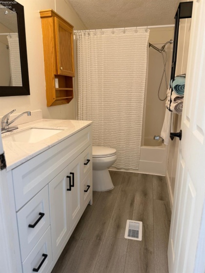 27 Rathbun Drive, Marblehead, 43440, 3 Bedrooms Bedrooms, ,2 BathroomsBathrooms,Residential,For Sale,Rathbun,20263130