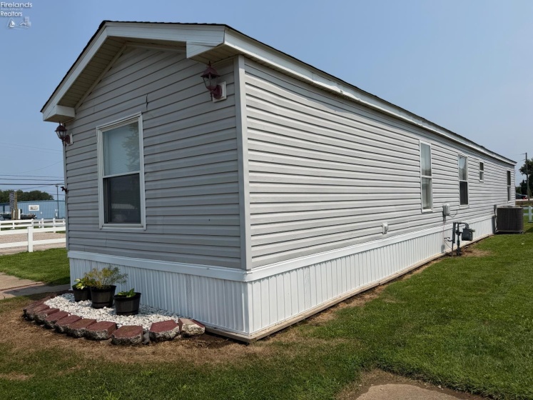 27 Rathbun Drive, Marblehead, 43440, 3 Bedrooms Bedrooms, ,2 BathroomsBathrooms,Residential,For Sale,Rathbun,20263130