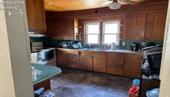 227 Franklin Street, Tiffin, 44883, 3 Bedrooms Bedrooms, ,1 BathroomBathrooms,Residential,For Sale,Franklin,20263143 227 Franklin Street, Tiffin, 44883, 3 Bedrooms Bedrooms, ,1 BathroomBathrooms,Residential,For Sale,Franklin,20263143