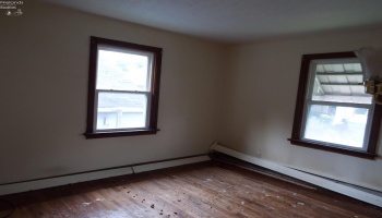 103 Fairfield Avenue, Bellevue, 44811, 2 Bedrooms Bedrooms, ,1 BathroomBathrooms,Residential,For Sale,Fairfield,20263131 103 Fairfield Avenue, Bellevue, 44811, 2 Bedrooms Bedrooms, ,1 BathroomBathrooms,Residential,For Sale,Fairfield,20263131