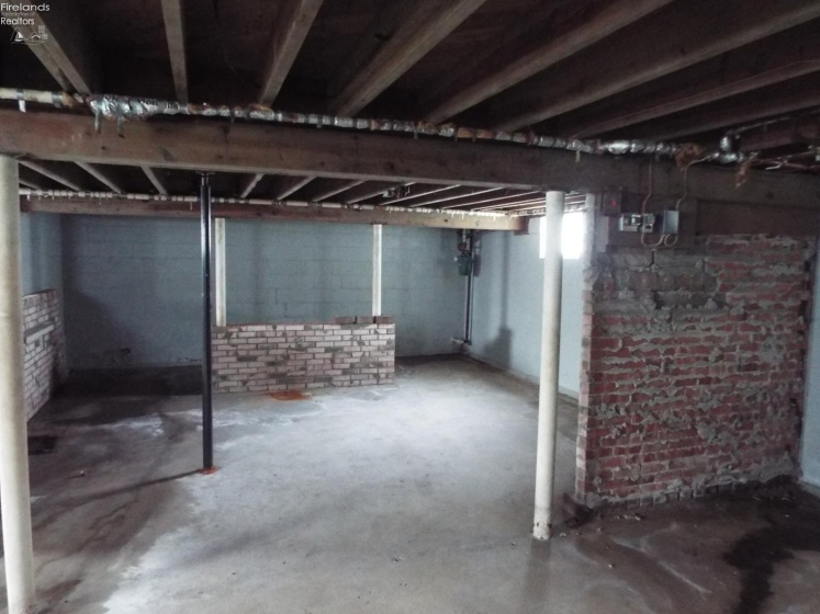 103 Fairfield Avenue, Bellevue, 44811, 2 Bedrooms Bedrooms, ,1 BathroomBathrooms,Residential,For Sale,Fairfield,20263131